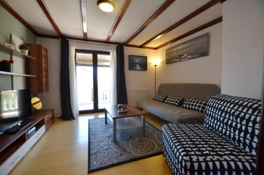 Tony Apartments ロヴィニ エクステリア 写真
