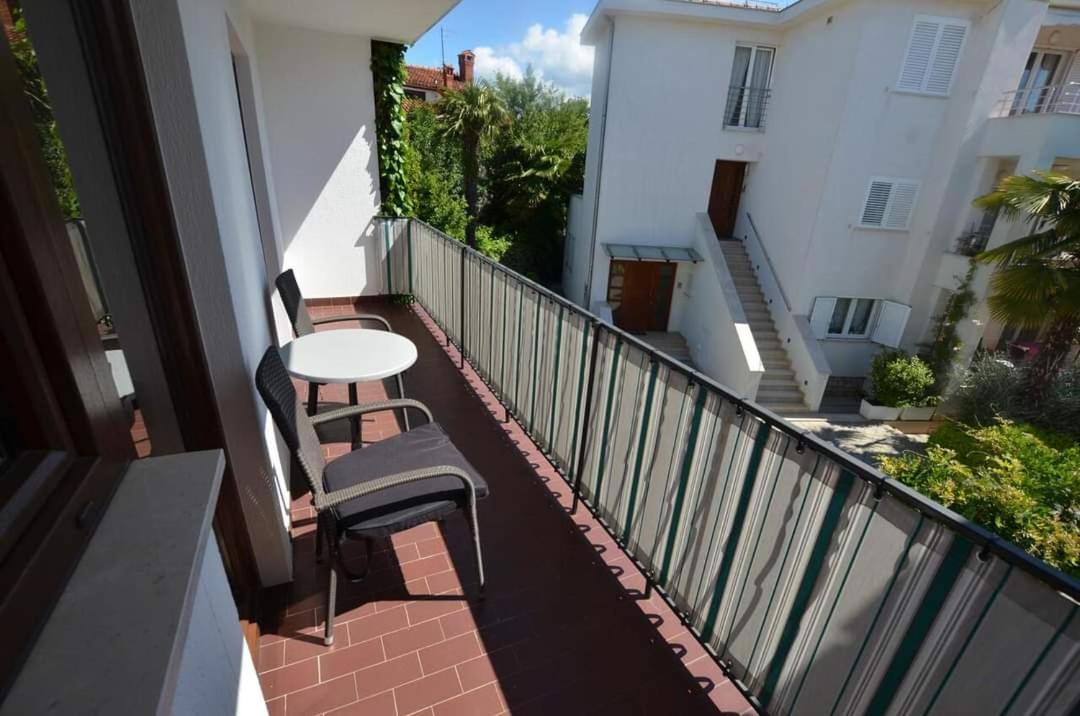 Tony Apartments ロヴィニ 部屋 写真